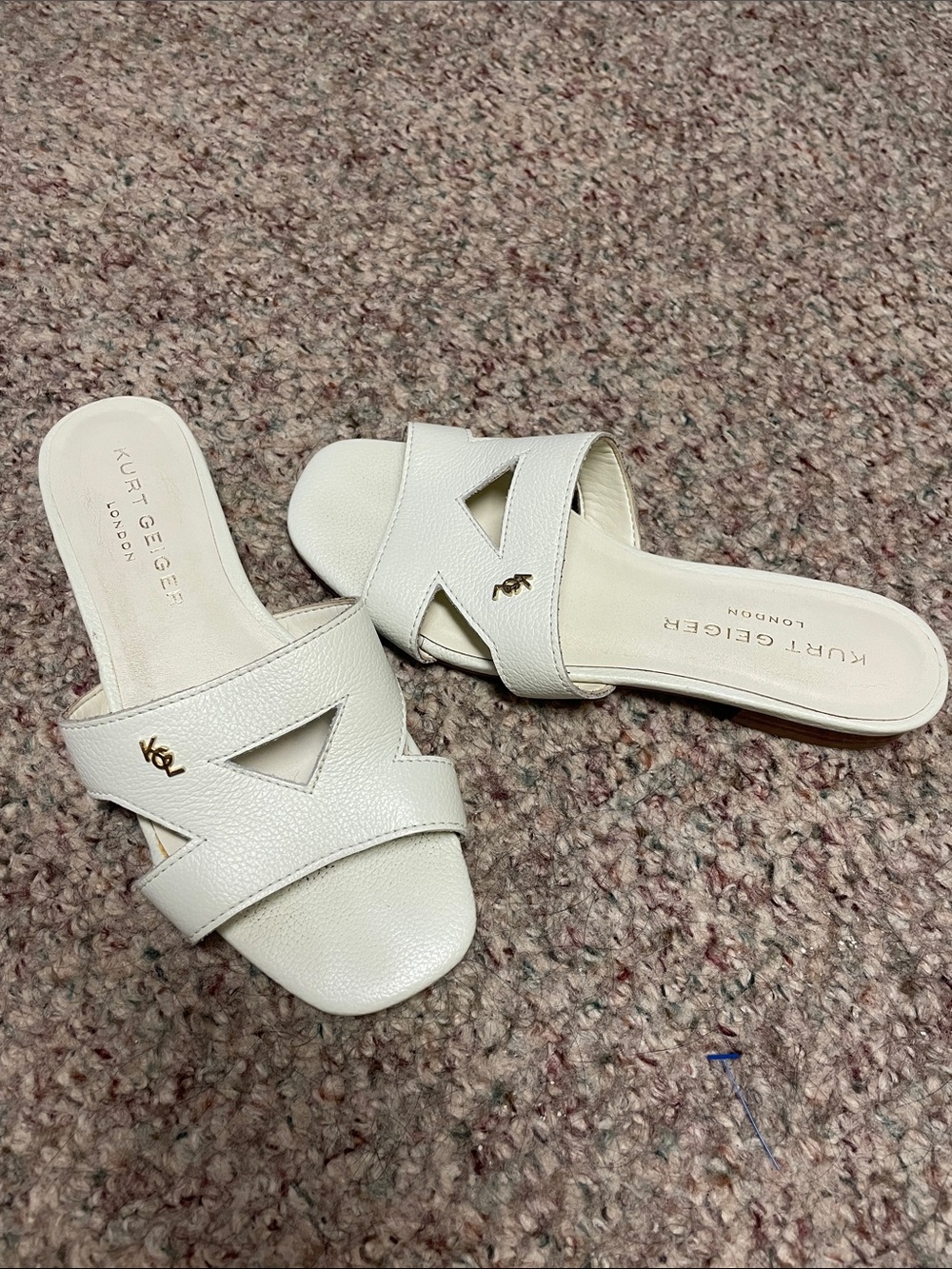 Kurt Geiger Ivory Leather Slide open toe Mule sandals with Gold Logo